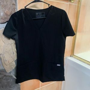 Three pocket scrub top